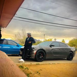 Meet your Posher, Javier